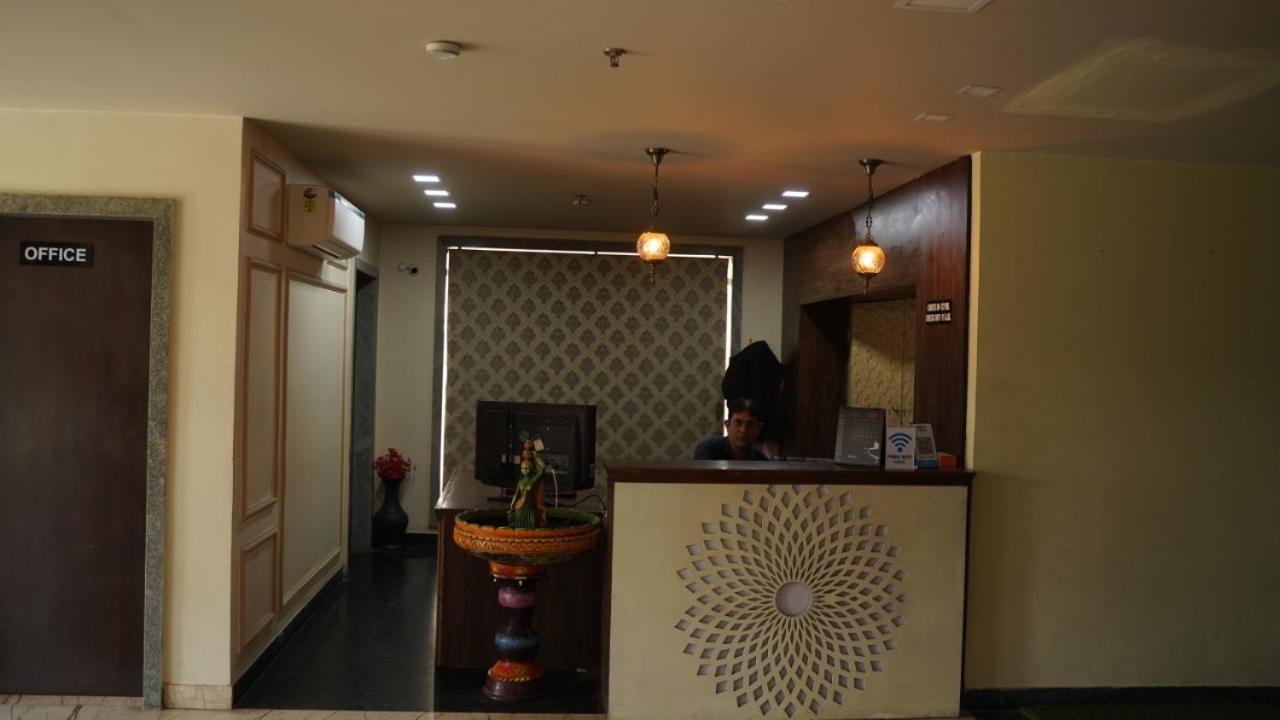 Raas Mahal-Hotel In Jaipur Near Tourist Places Zewnętrze zdjęcie
